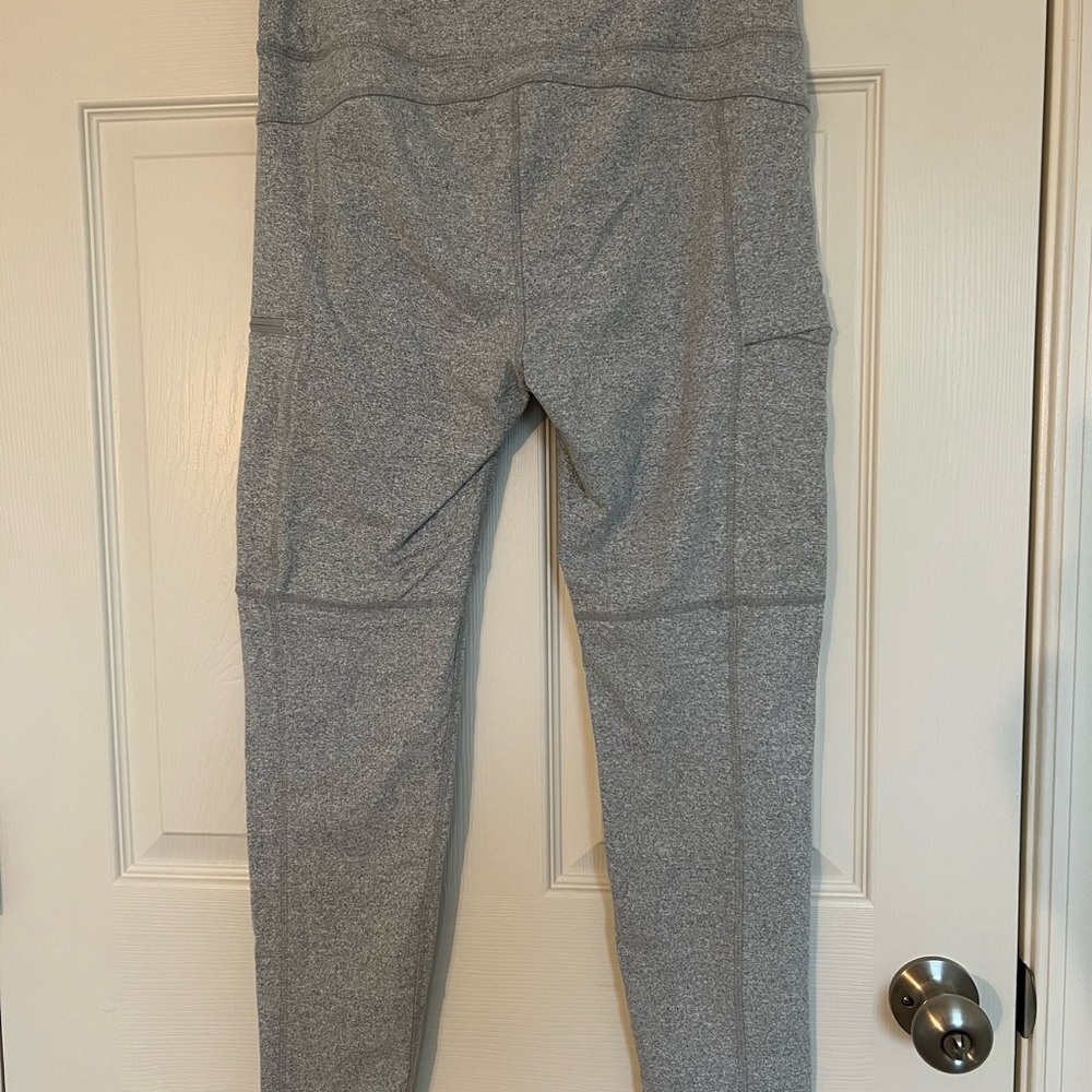 Kyodan Outdoor Gray High-Waist Leggings with Zip Pocket – Size L - Picture 2 of 4